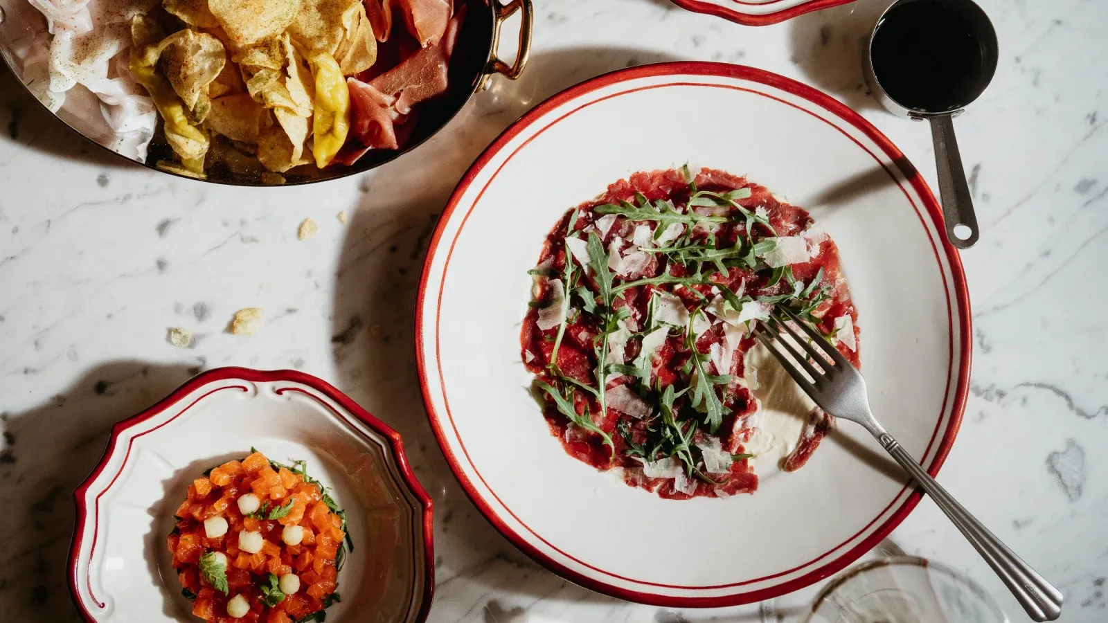 Charli bistro&champagne_obshee.webp