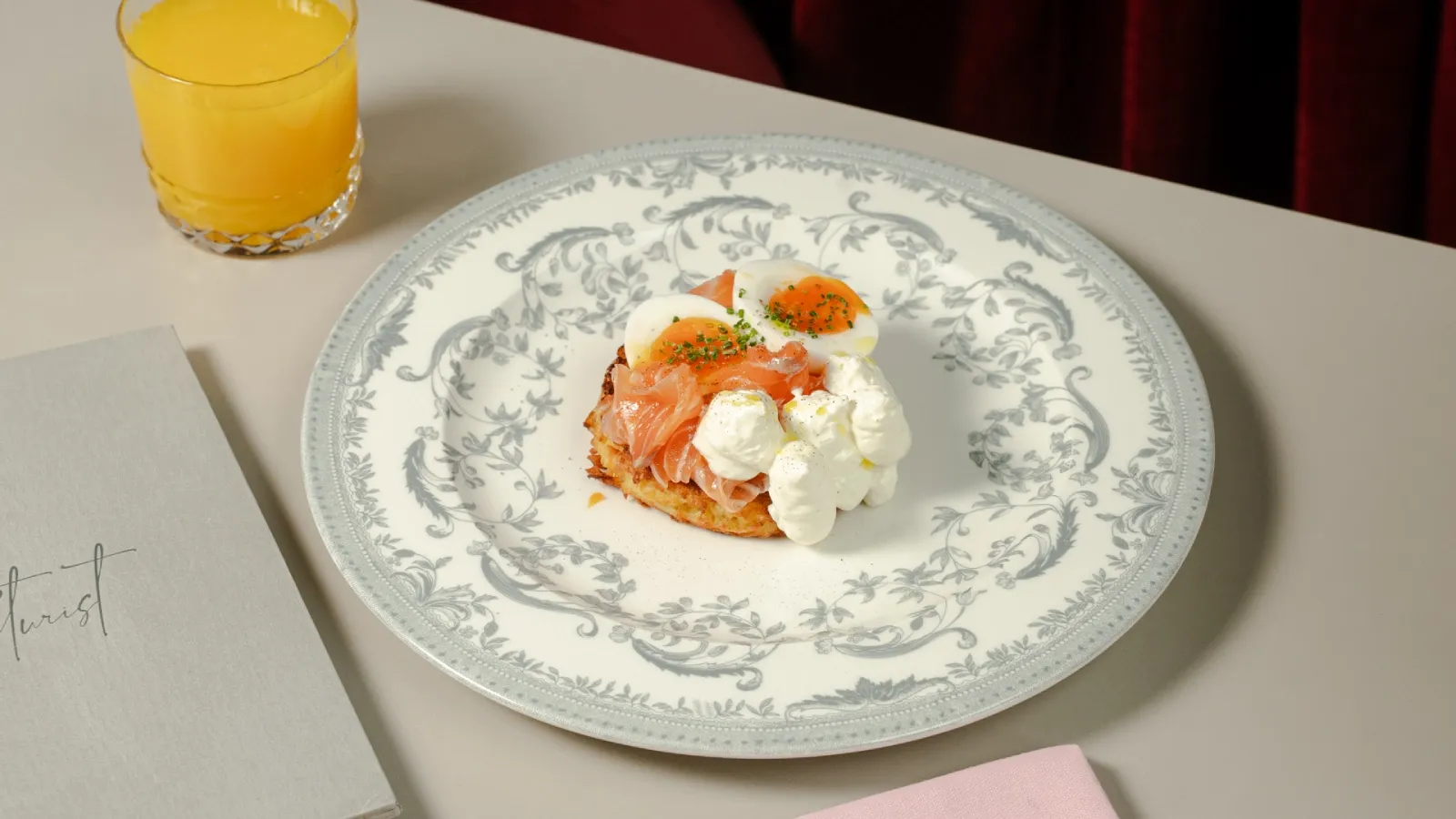 Драник с Карельской форелью и сливочным муссом.webp