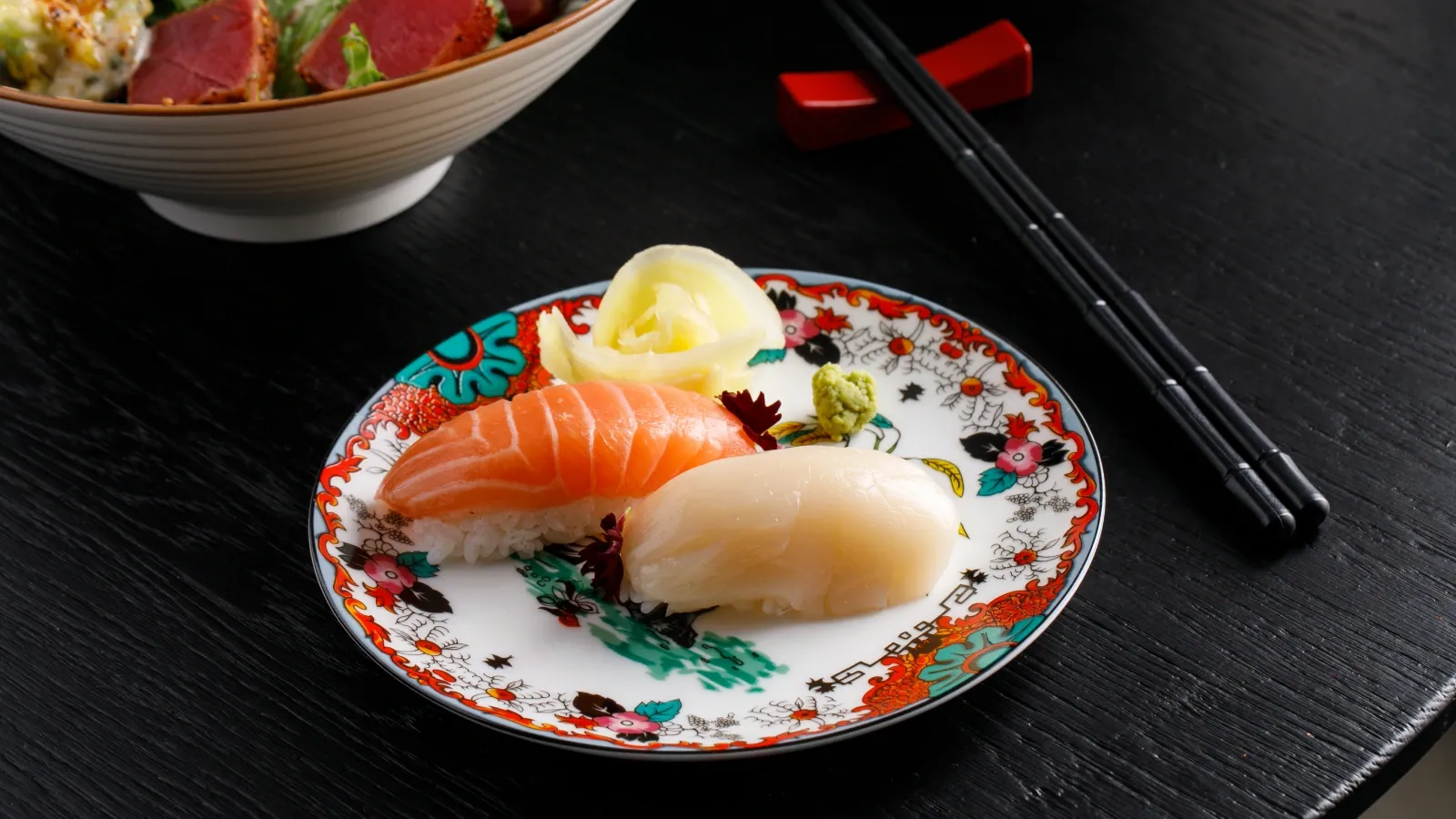 Суши лосось, гребешок.webp