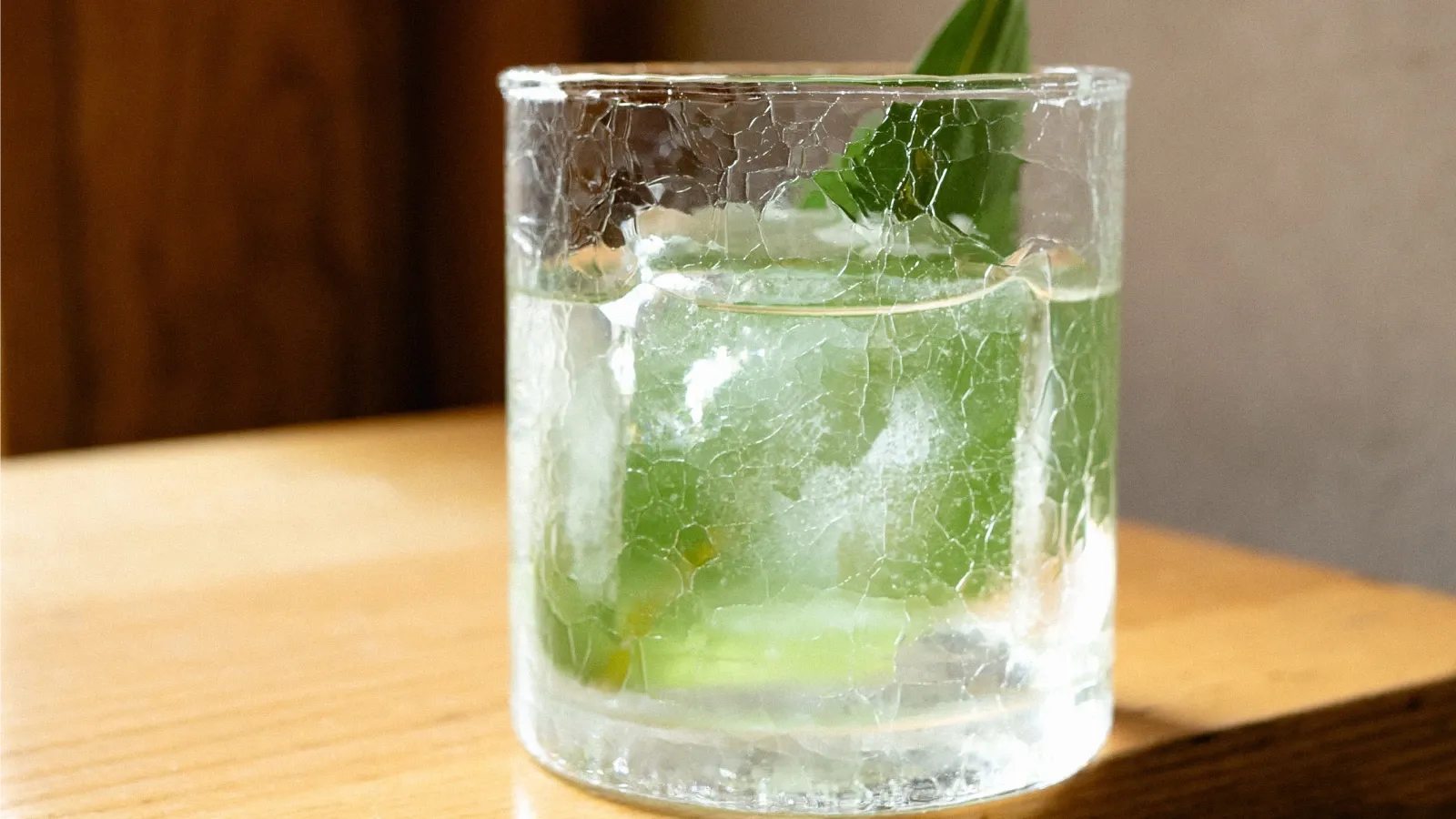 Tilda_By Alexander Merkov_Green Line.webp