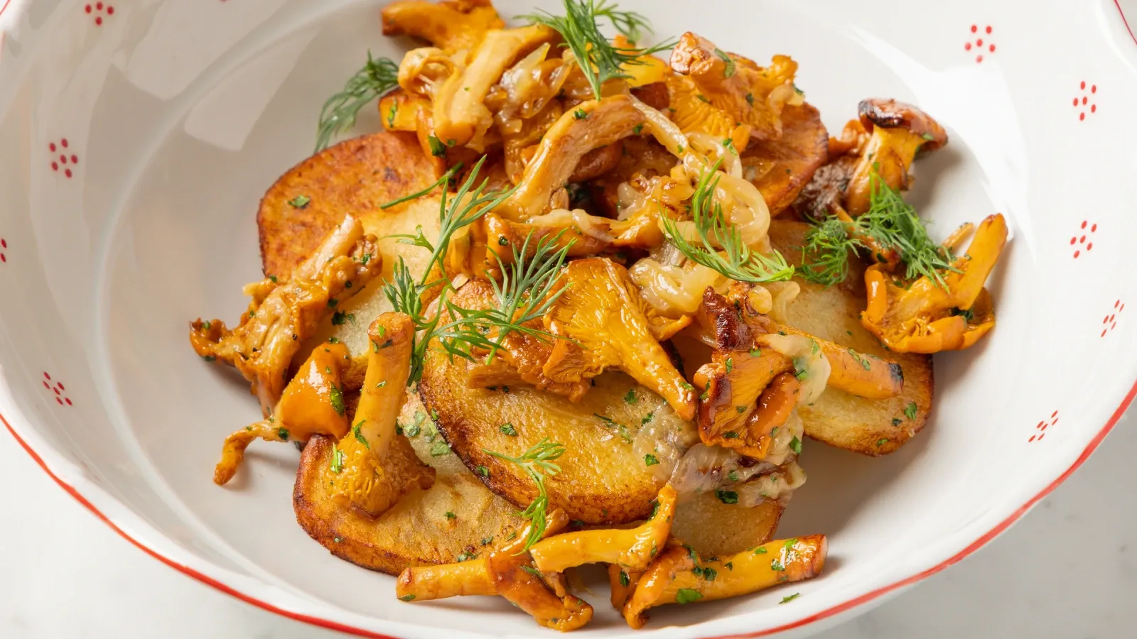 Жареный картофель.webp