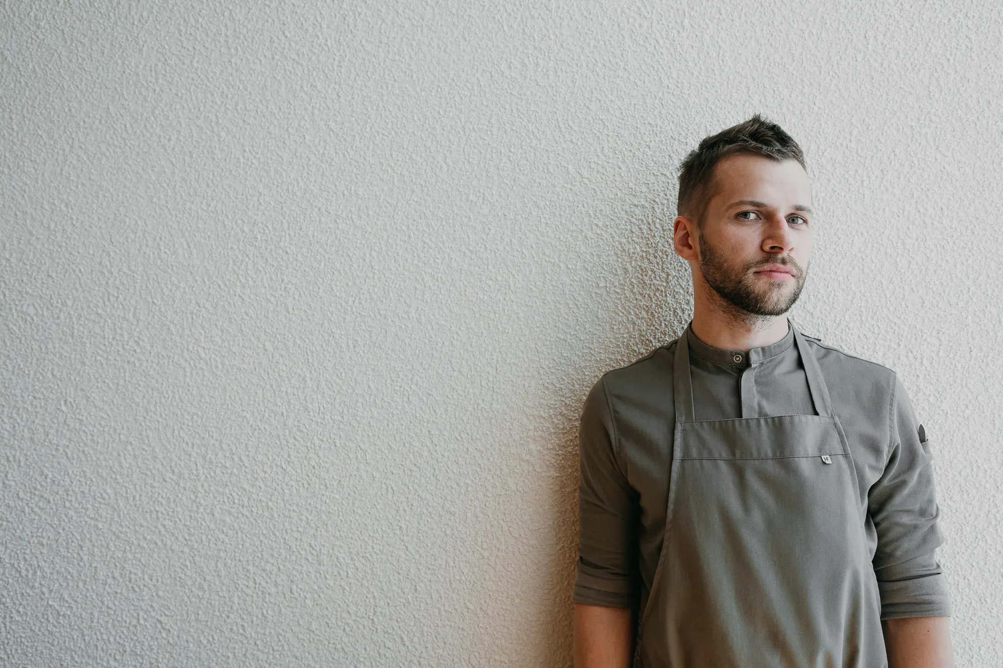 Шеф-повар Дмитрий Голенин в ресторане Sage