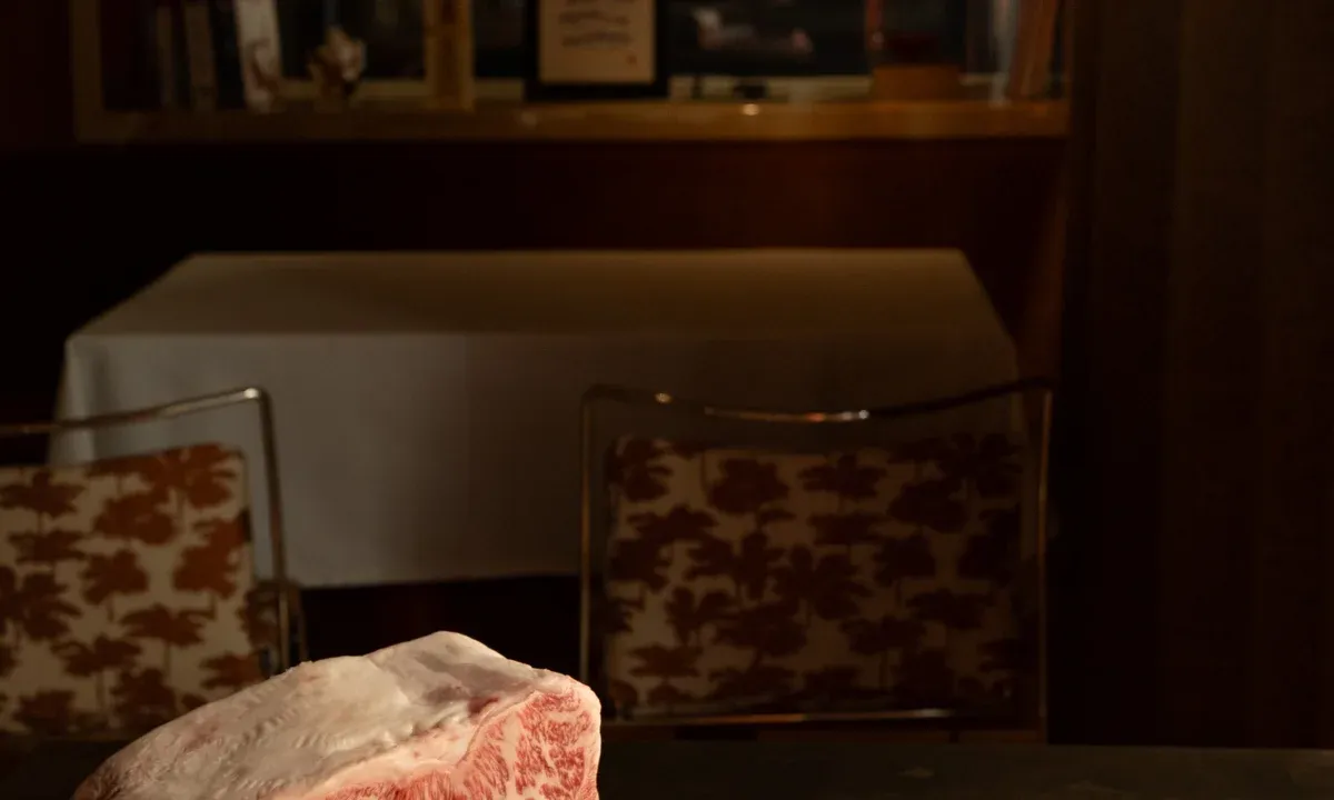 День мяса в Kiyomi: 13 позиций из премиальной говядины от Артемия Лопатина — фото 2