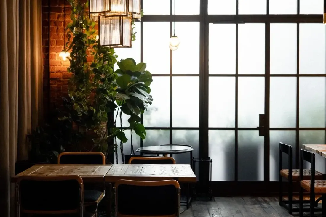 Tel Aviv by Saviv Review