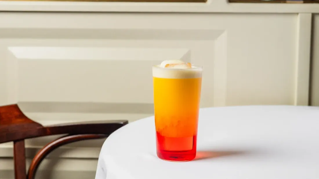 Cocktails in High-Fashion Style.