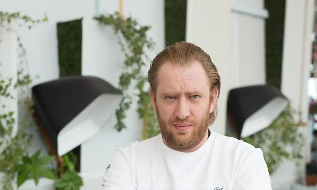 Пятьдесят проектов и ни одного лишнего года на месте: карьера Александра Стахеева