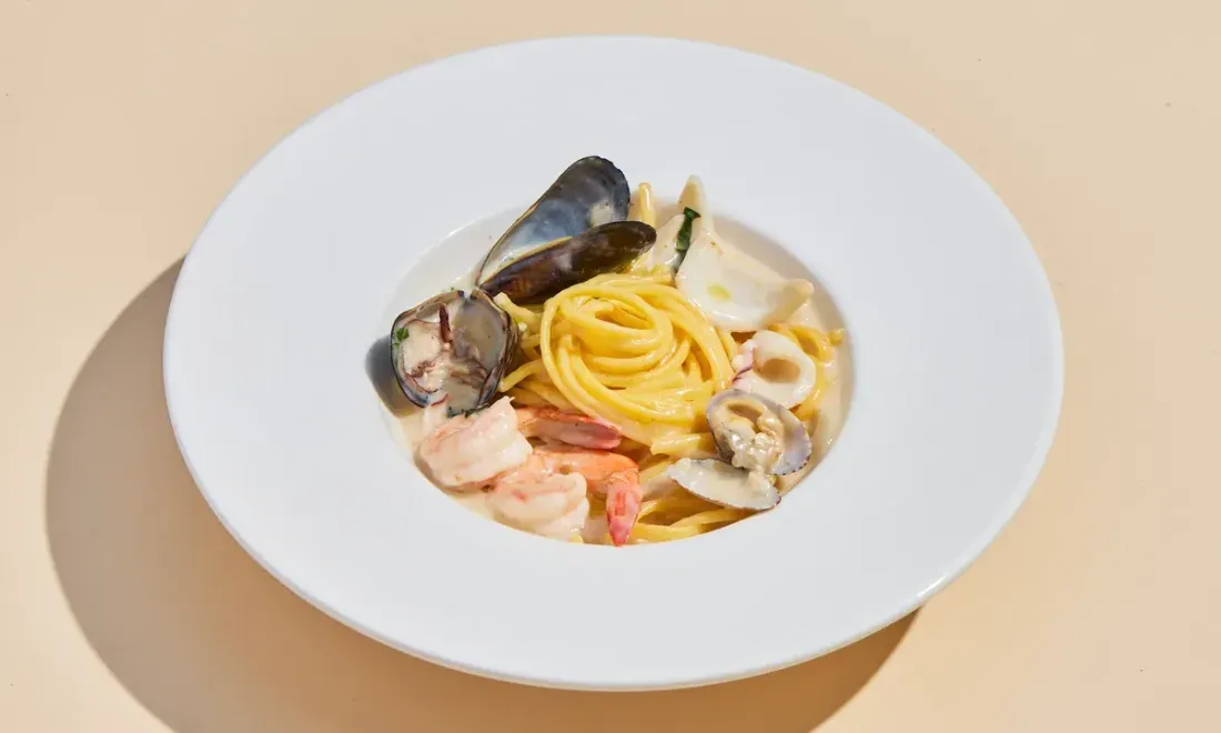 Лингвини с морепродуктами в Avero mio