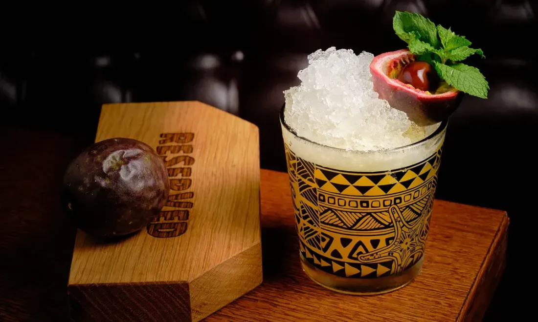 NU Mai Tai в баре Black Hat