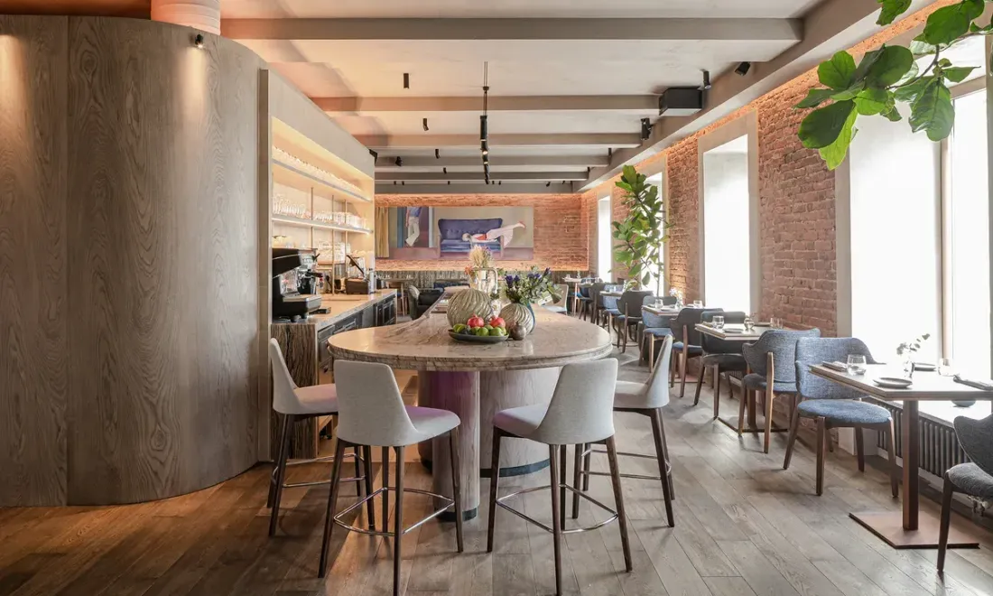 Share Bistro отмечает шестилетие ужином и караоке-концертом