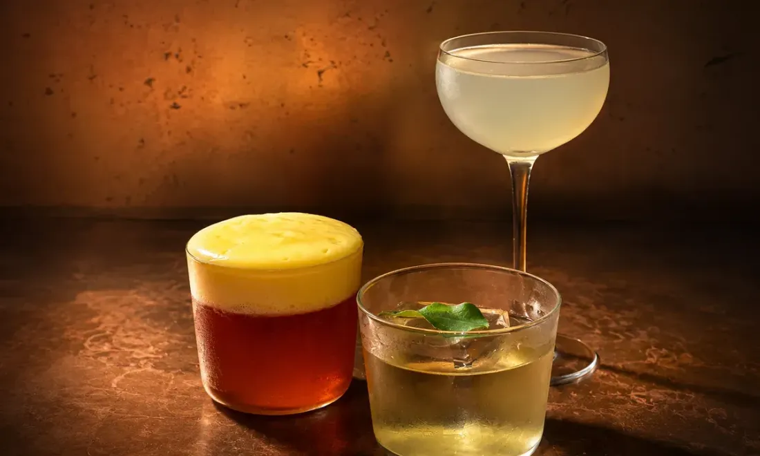 Сет Pisco Sour в перуанском баре Alpaca