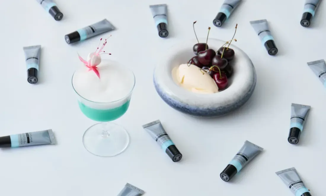 Сет «Играй» с коктейлем, черешней, пломбиром и косметикой KRYGINA cosmetics в Atlantica Bistro