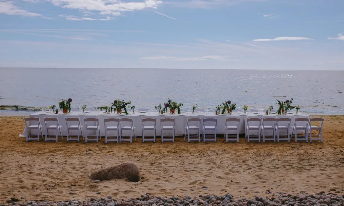 Maitri Repeats "Dinner on the Sand" by the Gulf of Finland