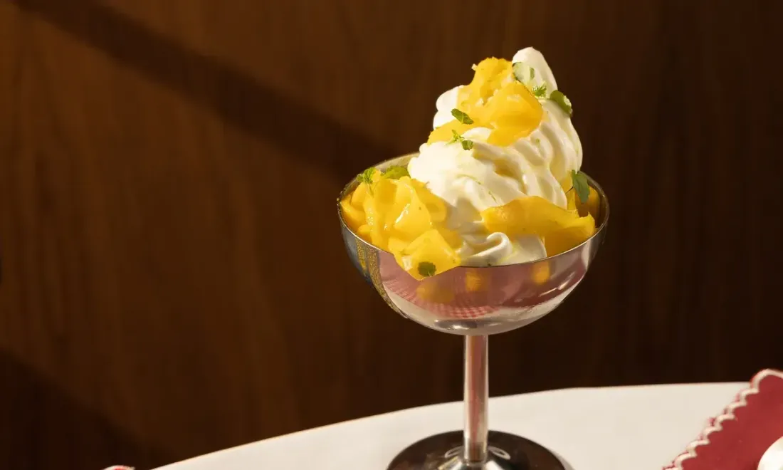 Джелато с манго альфонсо в Nappe Bistro