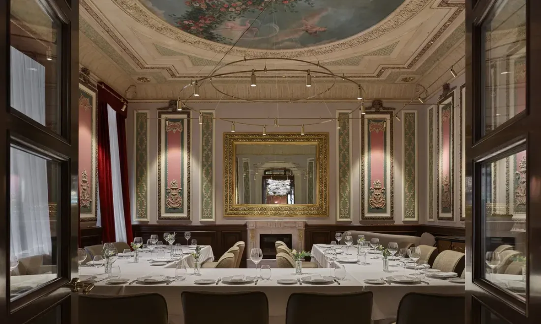 Зал Savoy для гастрономического ужина