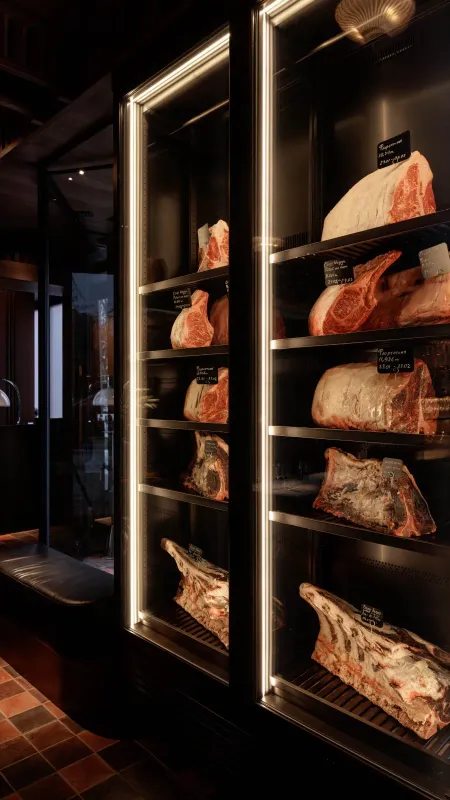 Loro_Khamovniki_Interior (2).webp