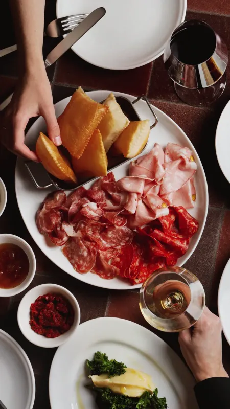 Loro_N’okko fritto, antipasto2.webp