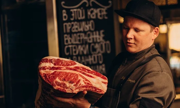 Андрей Симусёв: полтора десятилетия со стейком и техасским BBQ в анапском Louis Pasteur