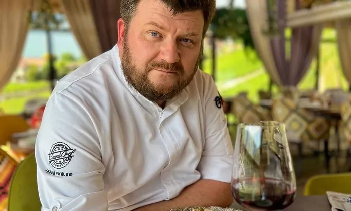 Дмитрий Максаев: Шеф-повар ресторана "Тихие берега", Геленджик, село Адербиевка