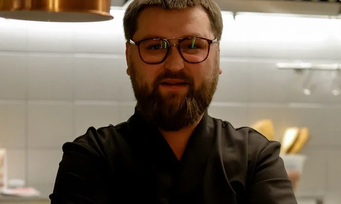 Юрий Гуляев: барабаны, футбол и три кухонных языка