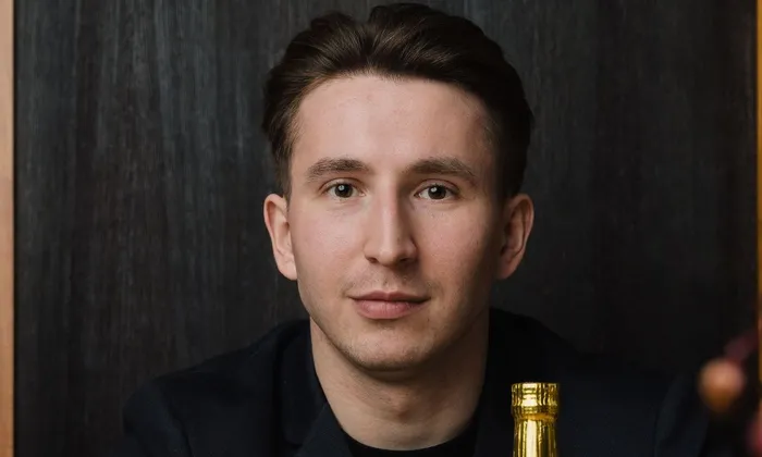 Иван Палащенко: саке как язык — как сомелье Fumisawa Sushi переводит японскую традицию на русский