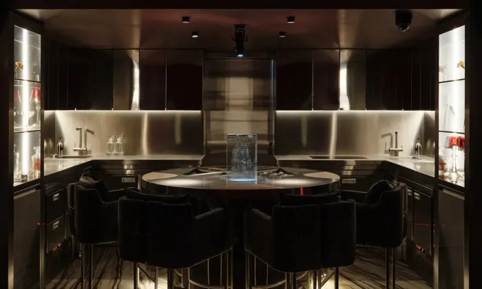 HookahPlace Ultimate запускает вино Deus с дегустацией