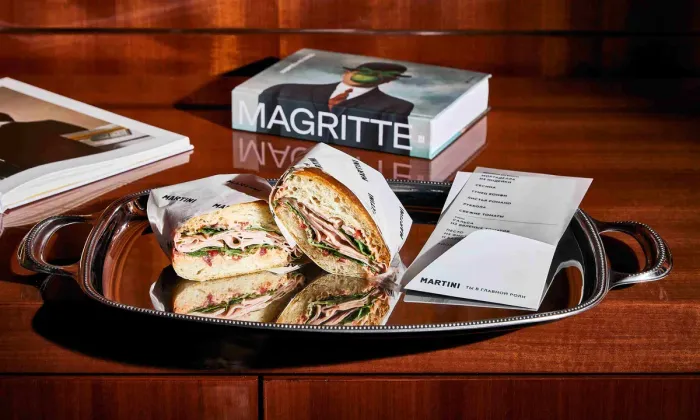 Aperitivo Time в Magritte: фокачча и коктейли MARTINI