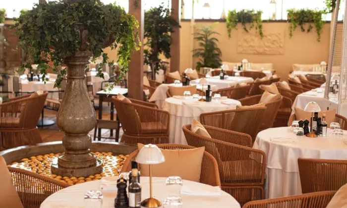 Bistrot открыл летнюю event-веранду для торжеств