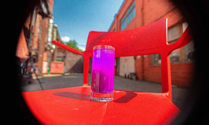 Летнее меню Camera Obscura в эстетике нулевых и MTV