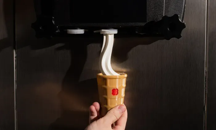 Мороженое в HookahPlace Forever в стаканчике с 3D-принтера