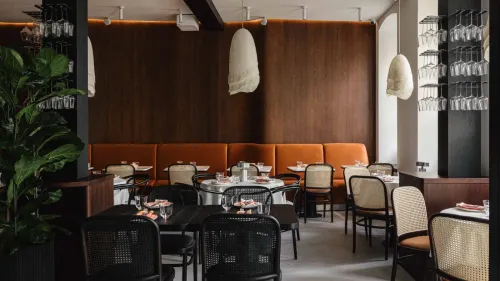 Три редких винтажа Dom Pérignon в «Чарли» bistro&champagne.