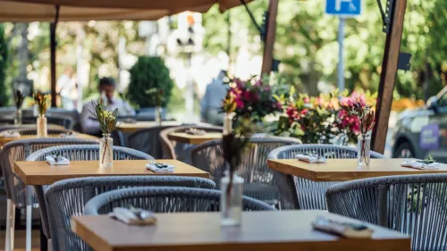 Средиземноморская «Афина» вернулась на Патрики.