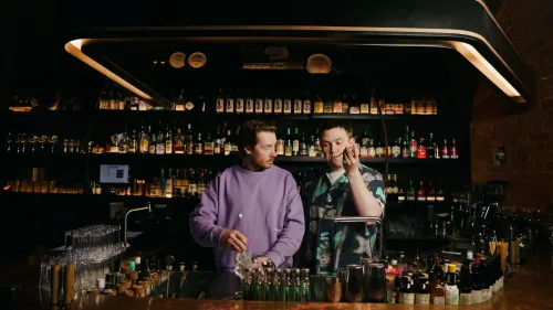 Бар «Медные Трубы» едет на гастроли в Гонконг.