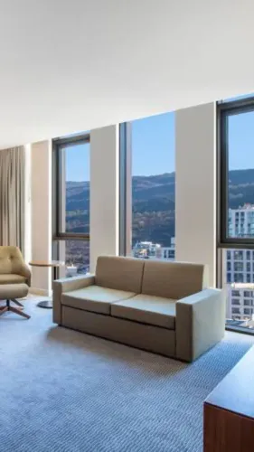 HiltonGarden1.webp