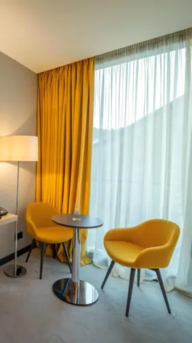HotelGlarrosOldTown1.webp