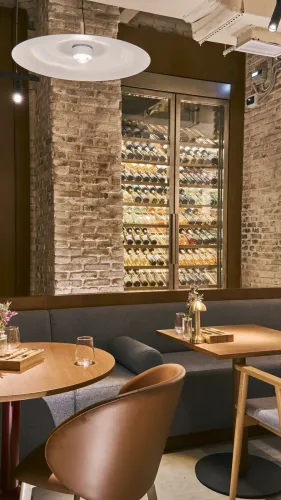 ava-bistro-spb-01.webp