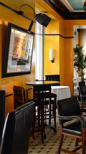 noor_bar_new_1.jpg