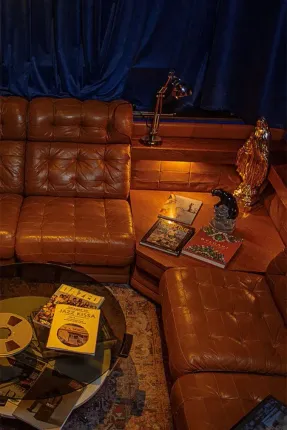 thetaste_moscow-fonoteca-listening-bar-03.webp