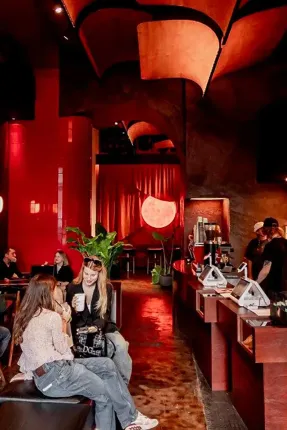 thetaste_moscow-surf-coffee-x-neglinka-02.webp