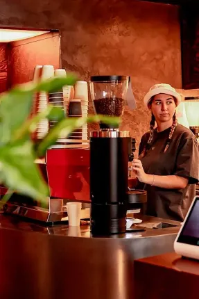 thetaste_moscow-surf-coffee-x-neglinka-cover.webp
