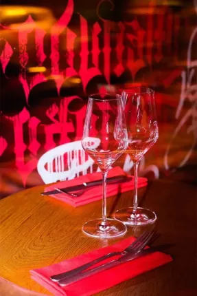 thetaste_saint-petersburg-atele-tapas-and-bar-cover.webp