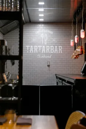 thetaste_saint-petersburg-tartarbar-cover.webp
