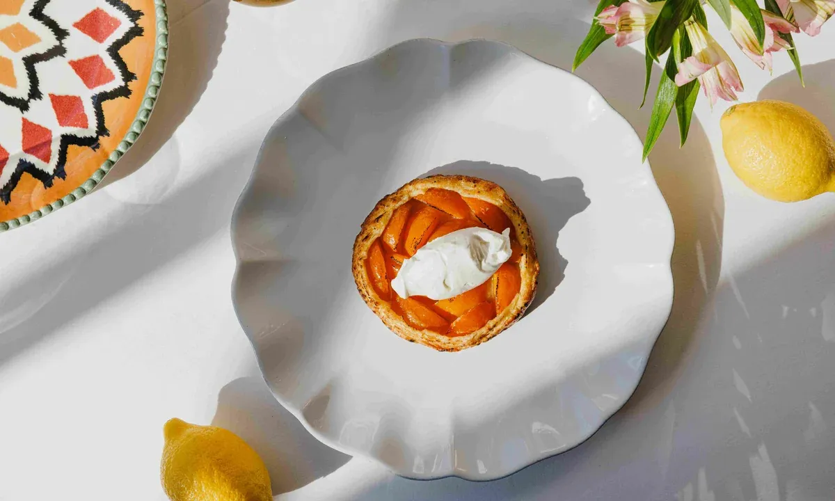 Галета с иссык-кульскими абрикосами в ресторане «Недальний Восток»