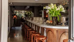 Бар «Медведь» вернулся на Большую Конюшенную. 