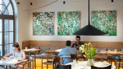 INNER готовит ужин-вернисаж.