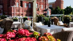 Летняя терраса бара «Московский» открыта. 