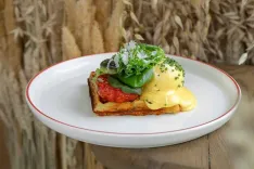 В Dacha на Новом Арбате запустили завтраки